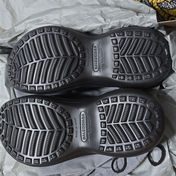 *NWB* BALENCIAGA Crocs Mule - Picture 4 of 7